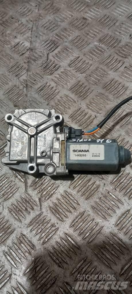 Scania R 440.   1442293 Electrónicos