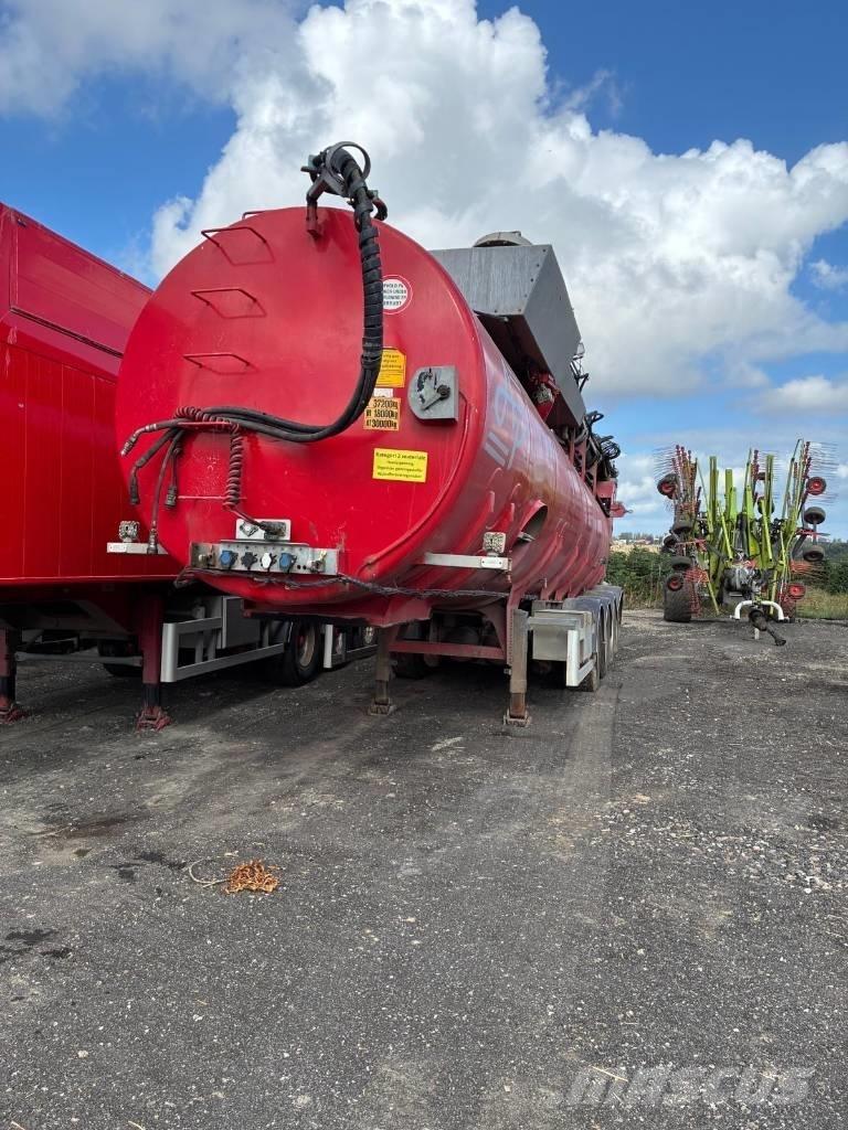 AMT AP gylletrailer Semirremolques cisterna