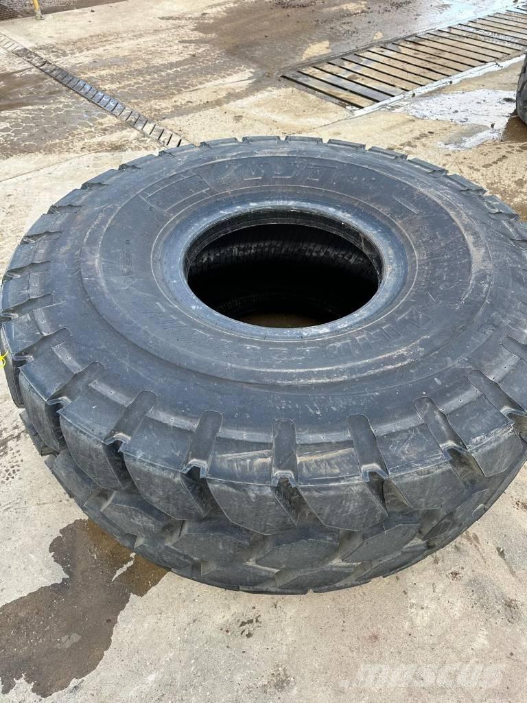 Bridgestone 26.5R25 Neumáticos, ruedas y llantas