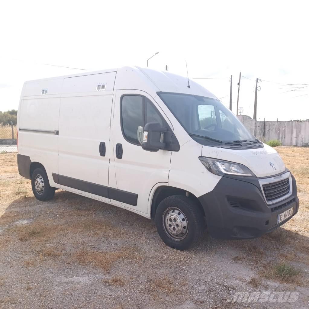 Peugeot Boxer Furgonetas caja abierta