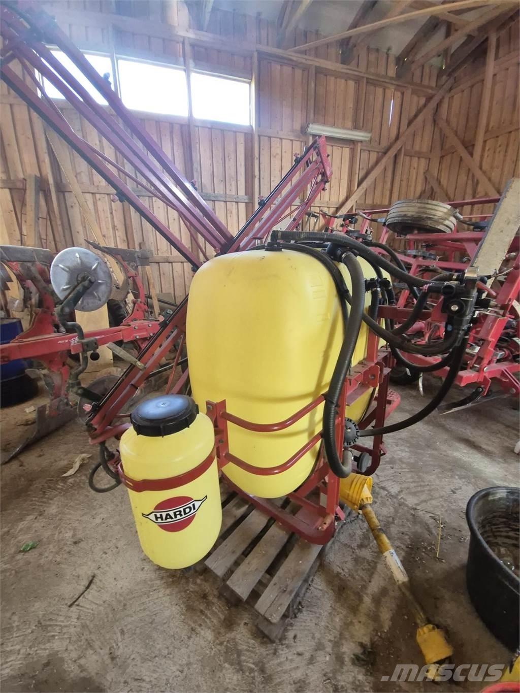Hardi 600/11 Pulverizadores arrastrados