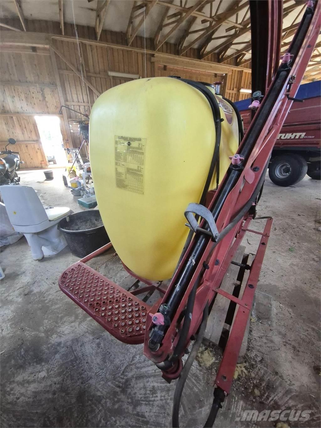 Hardi 600/11 Pulverizadores arrastrados