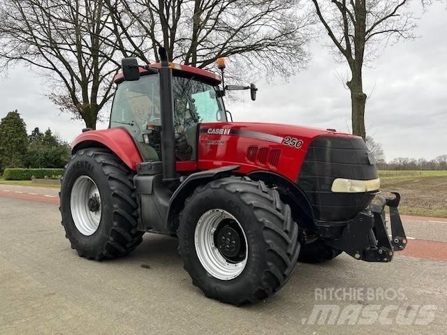 Case IH Magnum 250 Tractores