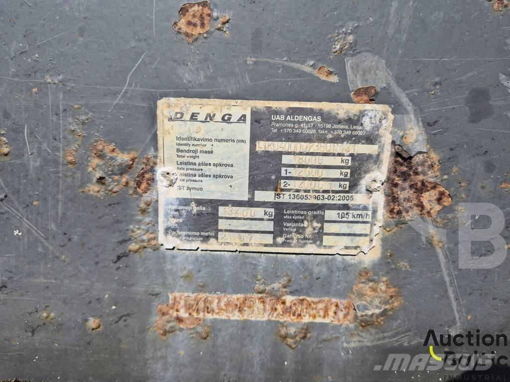 Denga  Semirremolques con caja de lona