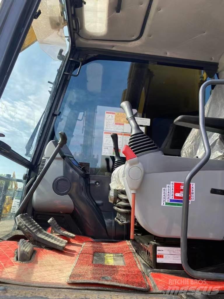 Komatsu 200-8 Excavadoras de cadenas
