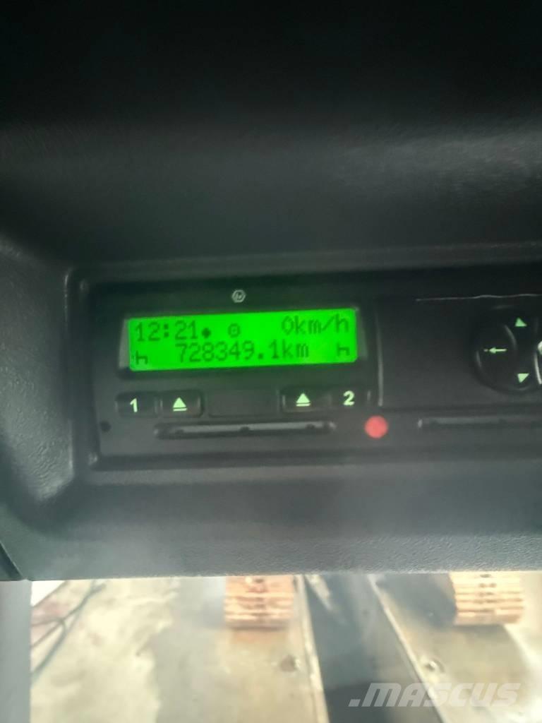 Scania P 380 Camión con caja abierta