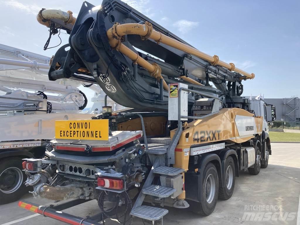 Liebherr THP 42 Camión hormigonera