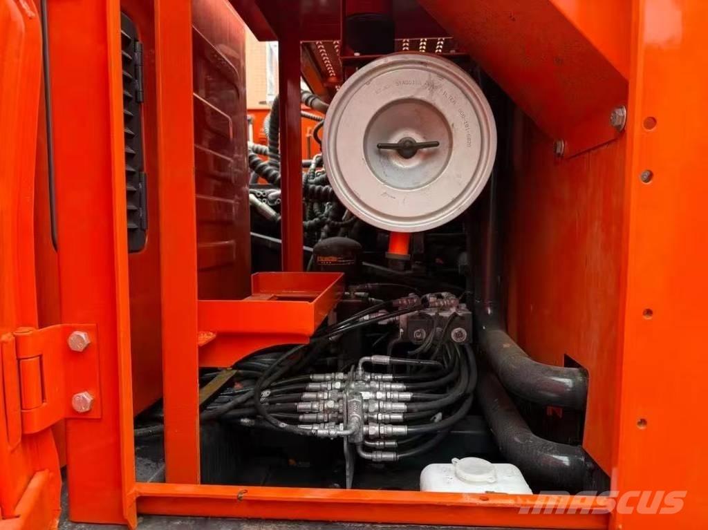 Doosan DX 225 LC Excavadoras de cadenas