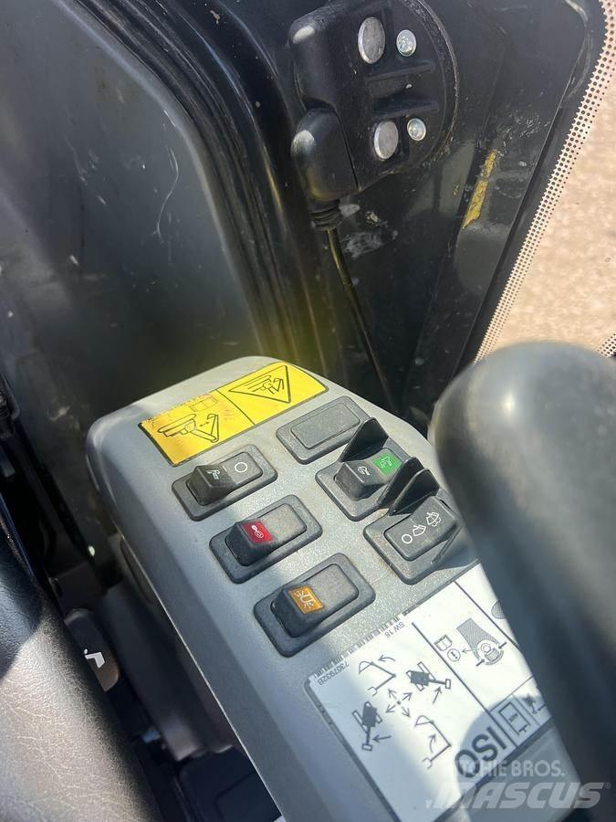 Doosan DX27Z Excavadoras especiales