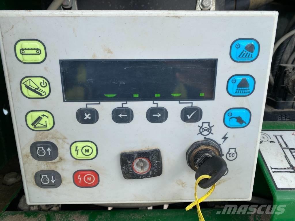 McCloskey R105 Machacadoras