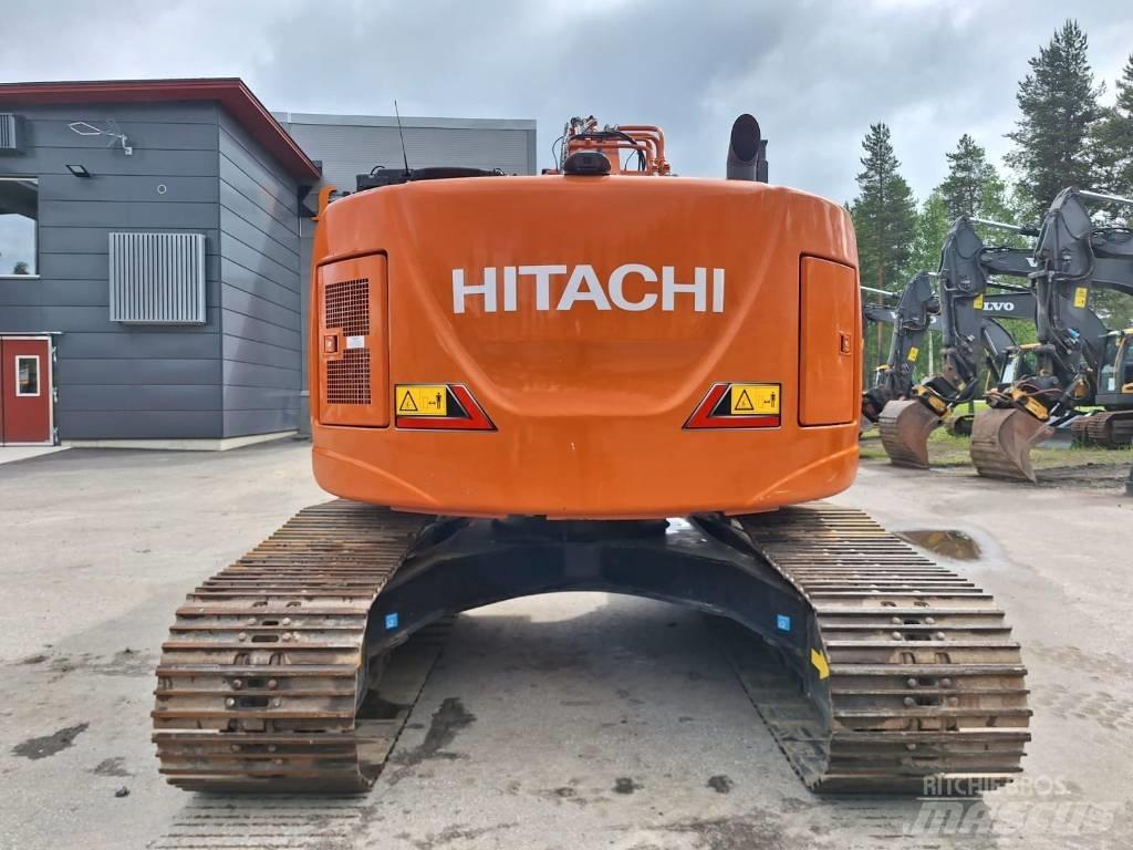 Hitachi ZX225USLC-7 Excavadoras de cadenas