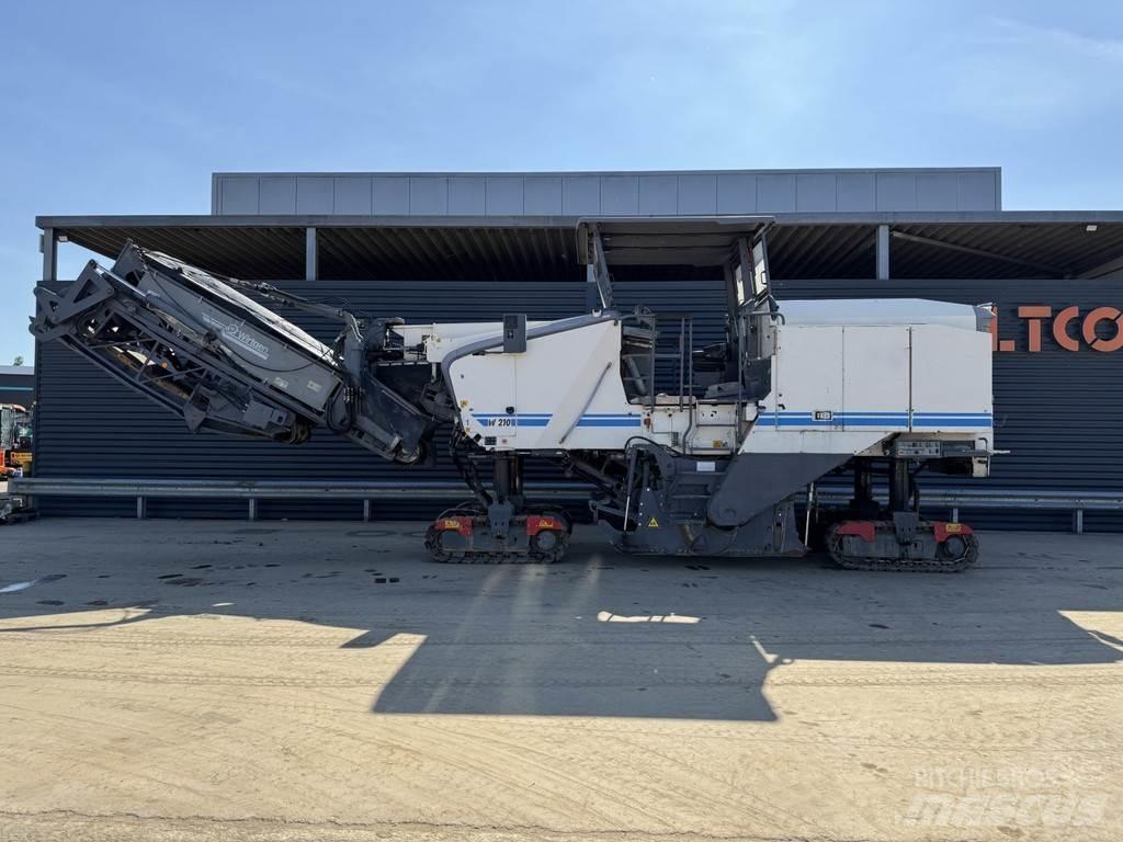 Wirtgen W 210 Máquinas moledoras de asfalto en frío