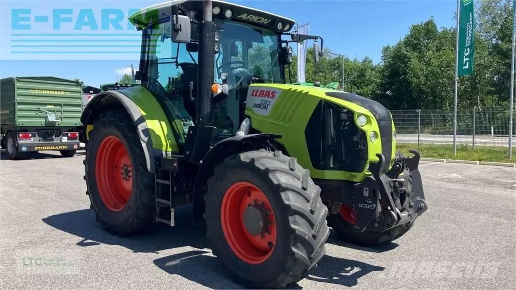 CLAAS arion 530 Tractores