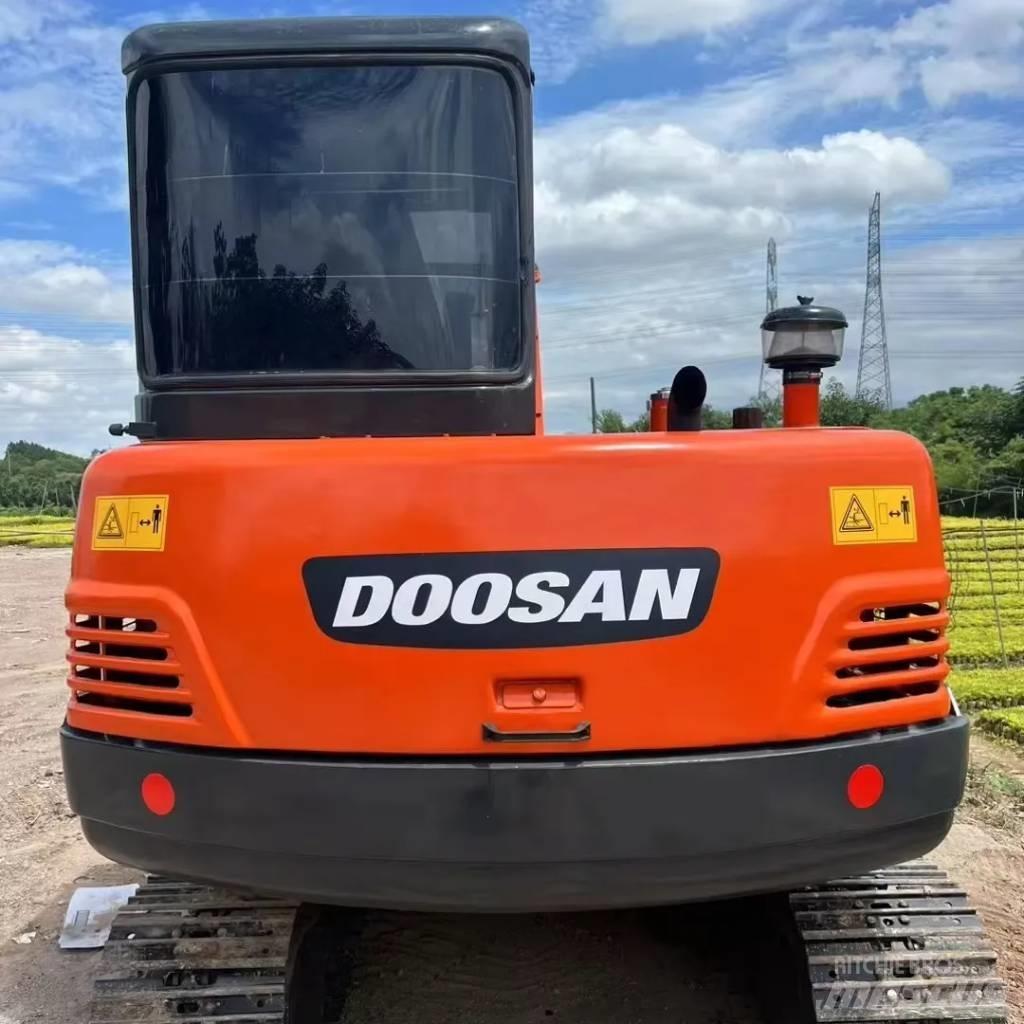 Doosan DH 55 Mini excavadoras < 7t