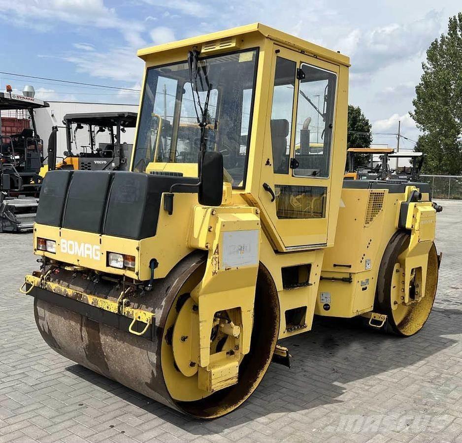 Bomag BW 151 AD-2 Rodillos de doble tambor