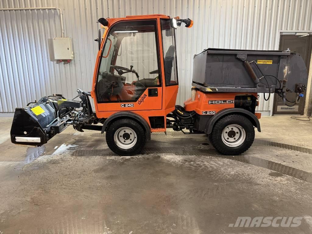 Holder C 240 Maquinaria para servicios públicos