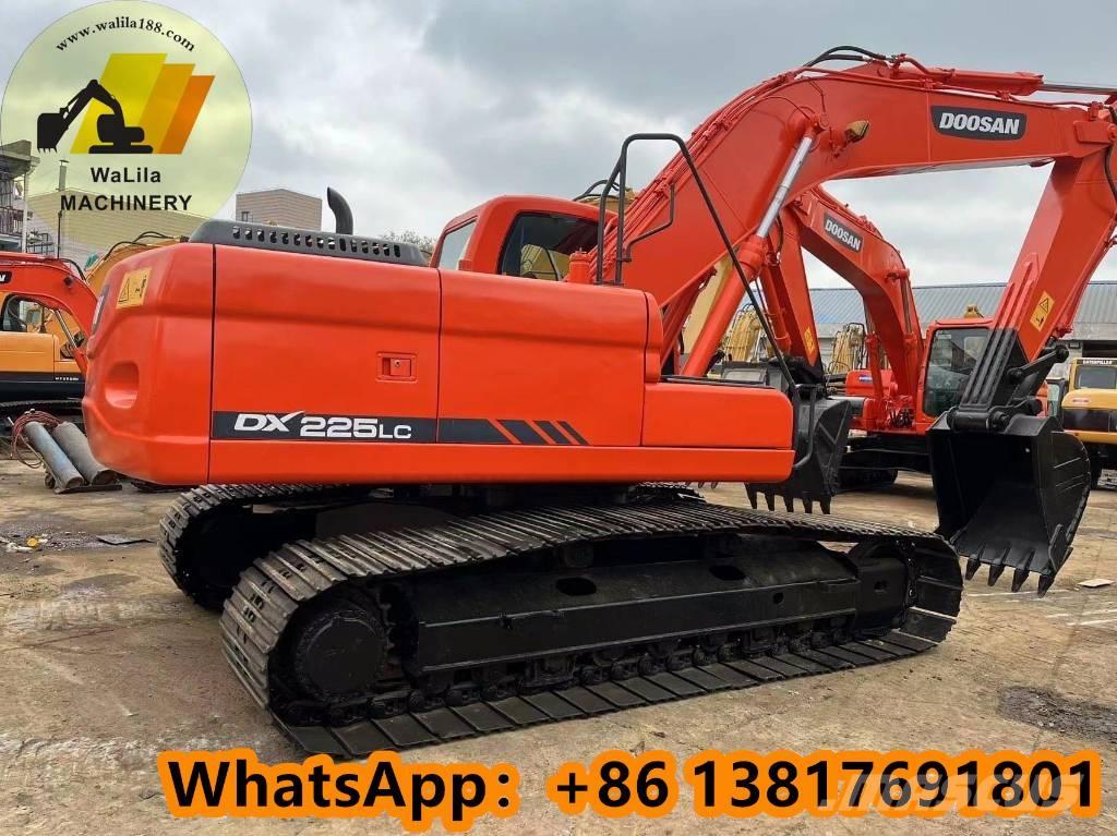 Doosan DX 225 LCA Excavadoras de cadenas