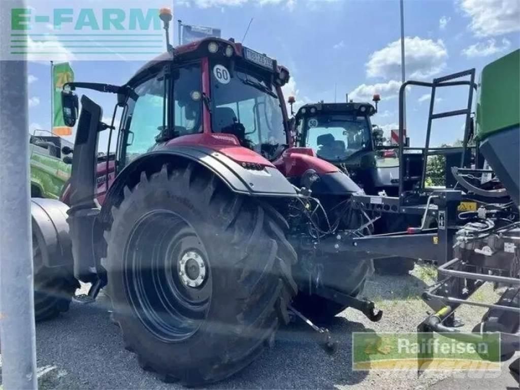 Valtra t 235 Tractores