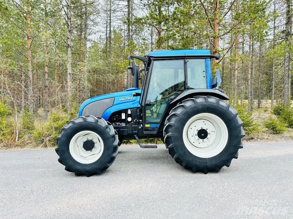 Valtra A 92 Tractores