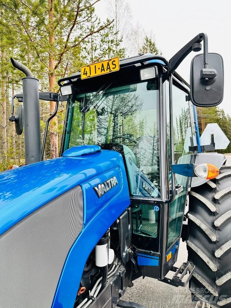 Valtra A 92 Tractores