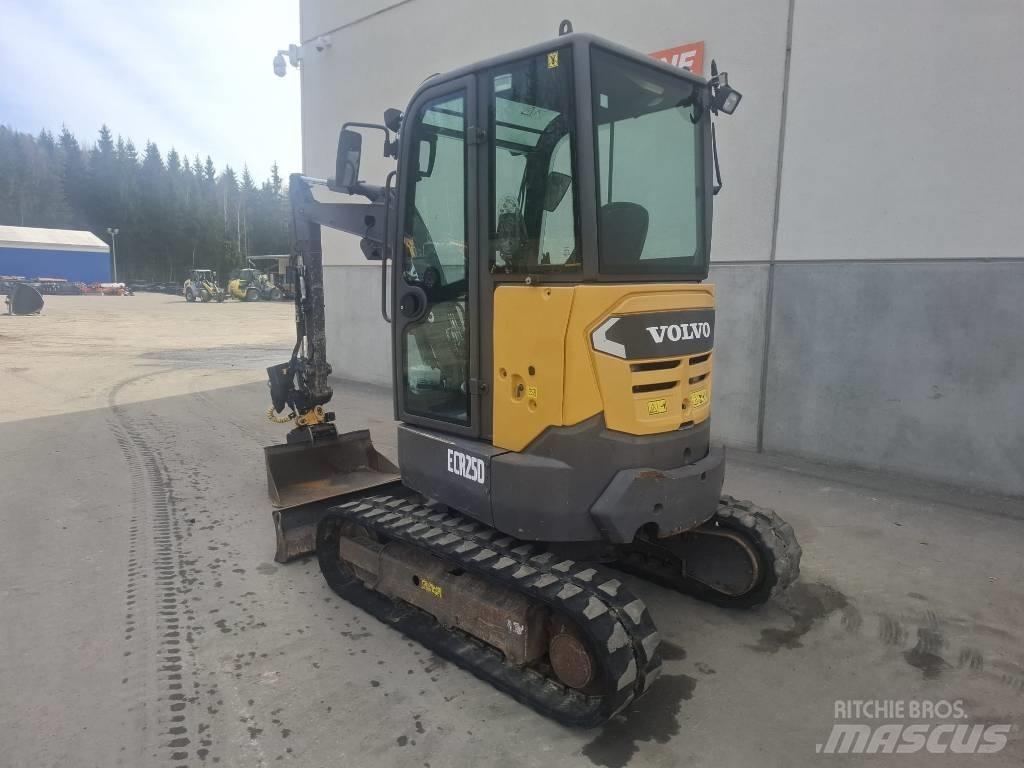 Volvo ECR 25 D Mini excavadoras < 7t