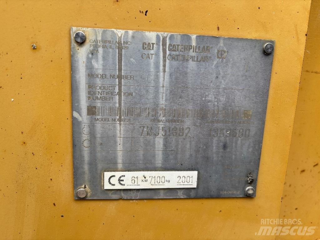 CAT 908 Cargadoras sobre ruedas