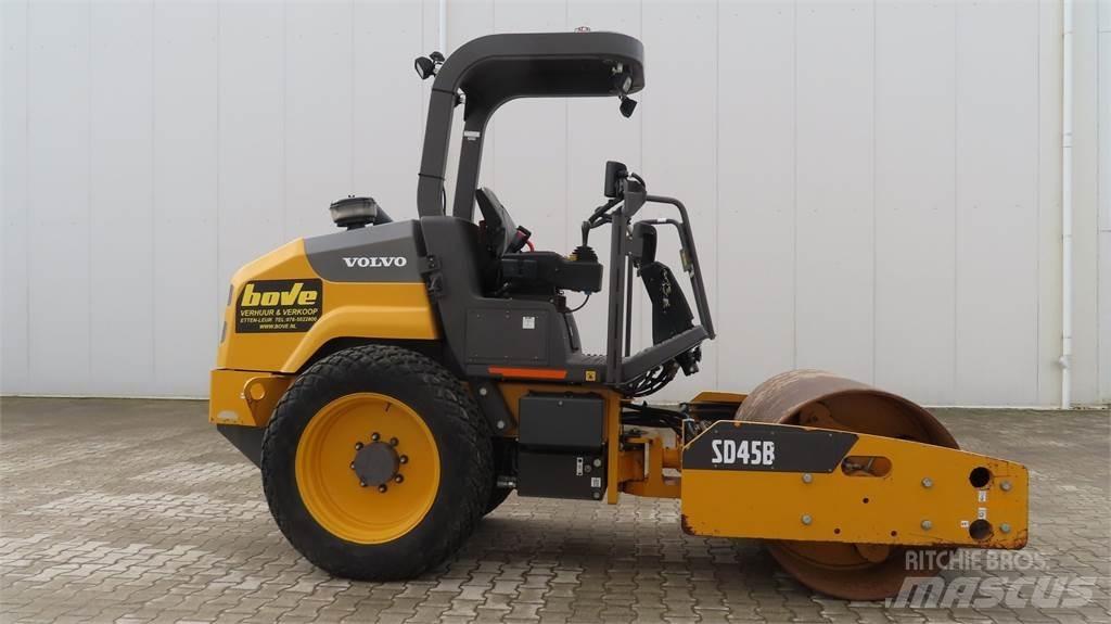 Volvo SD 45 B Rodillos de un solo tambor
