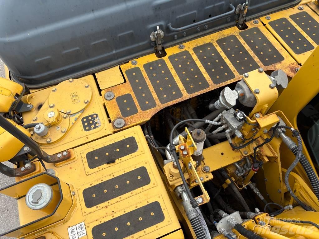 Komatsu PC210LC-10 Excavadoras de cadenas