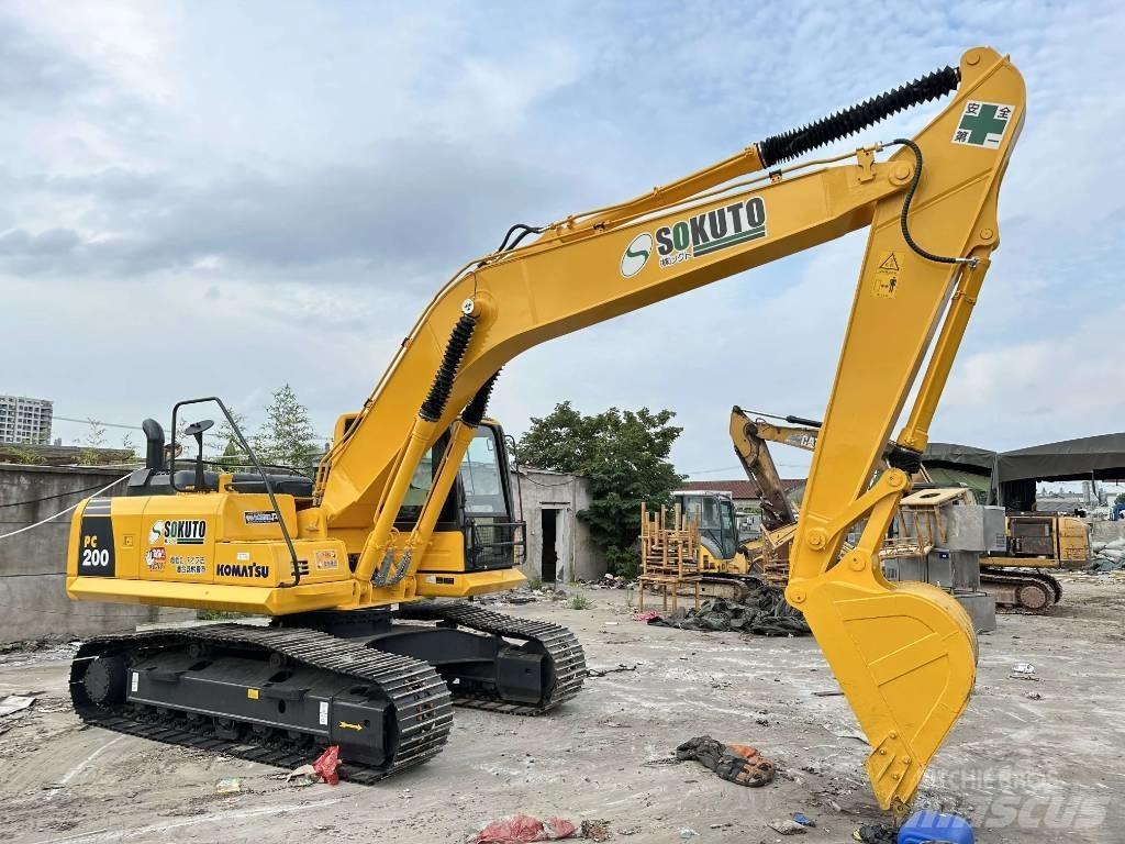 Komatsu PC 200-8 Excavadoras de cadenas