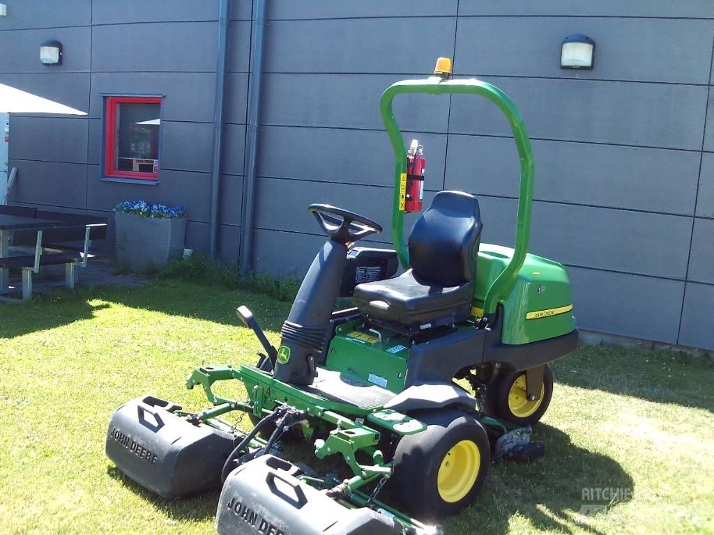 John Deere 2500 E Corta-césped de greens