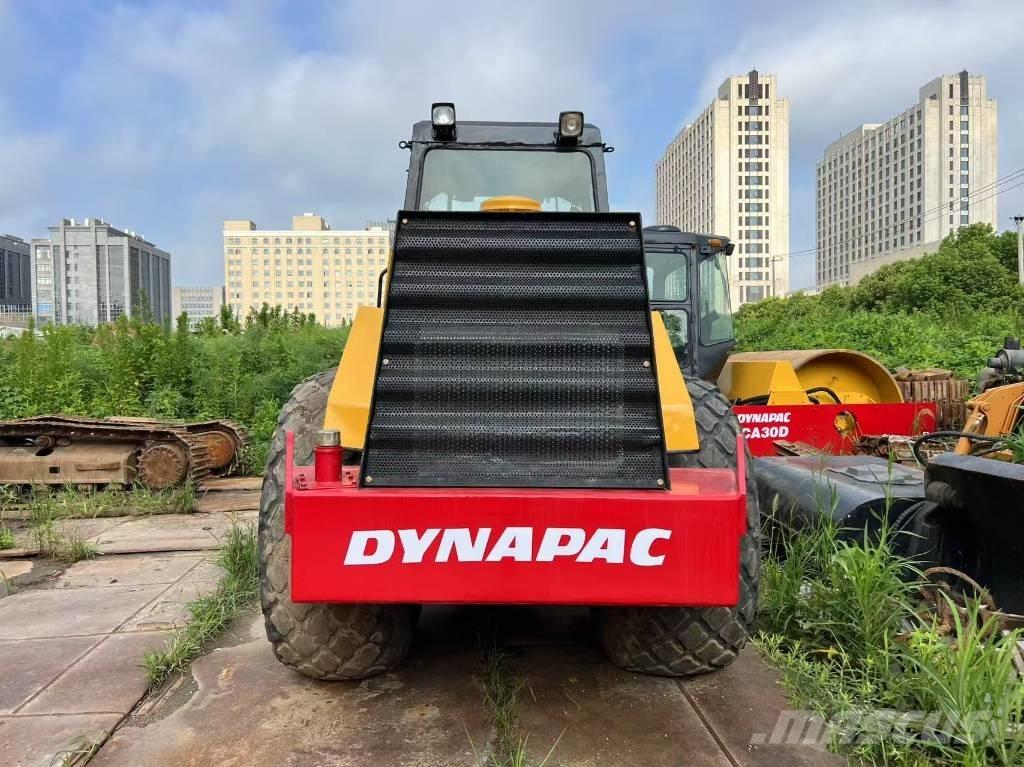 Dynapac CA 25 D Rodillos de un solo tambor