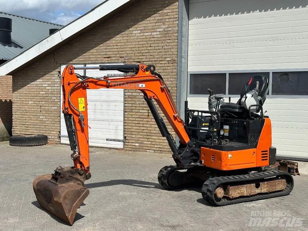 Hitachi ZX19U-6 YR Mini excavadoras < 7t