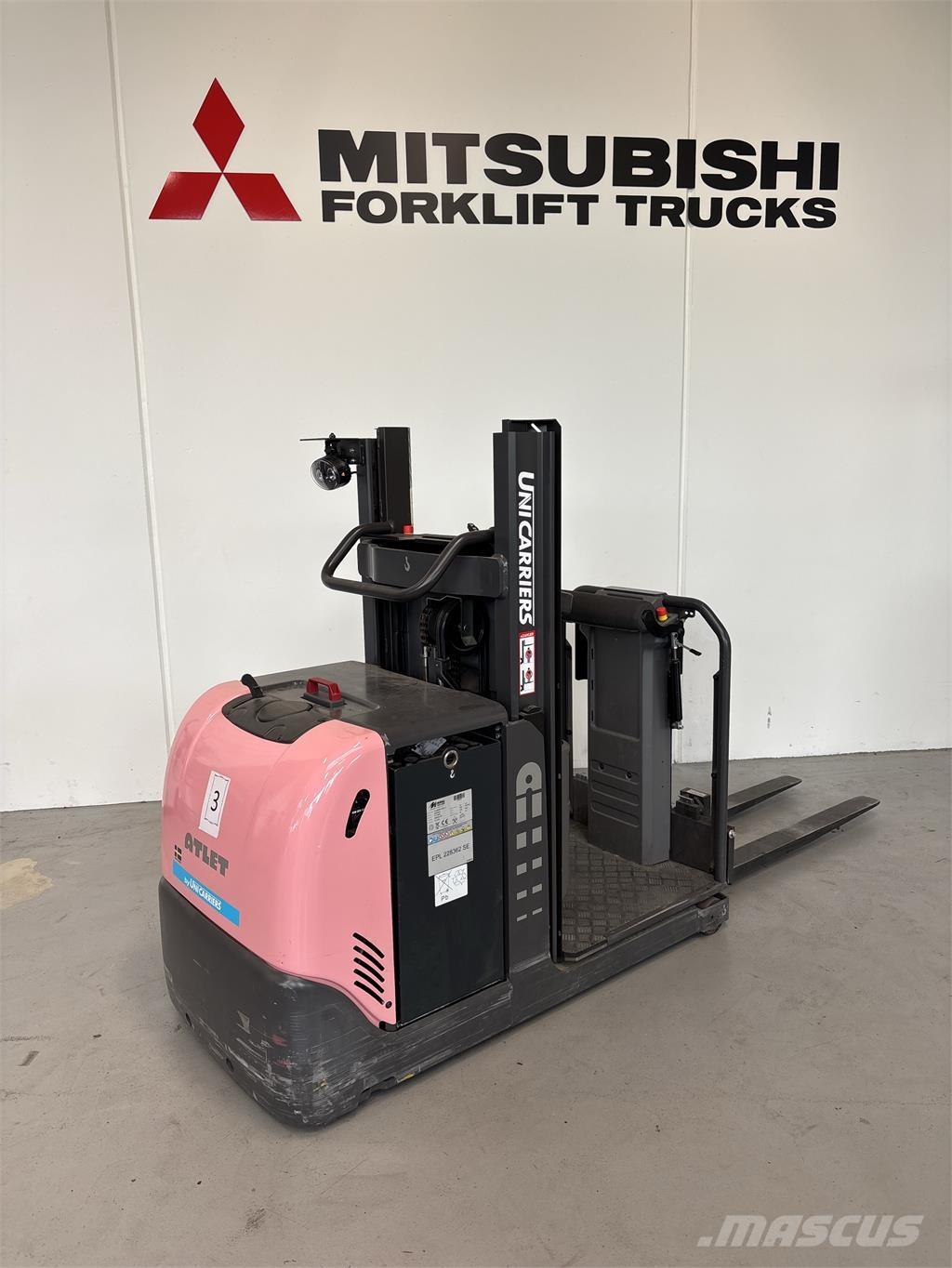 UniCarriers EPL100 Recogepedidos de baja altura