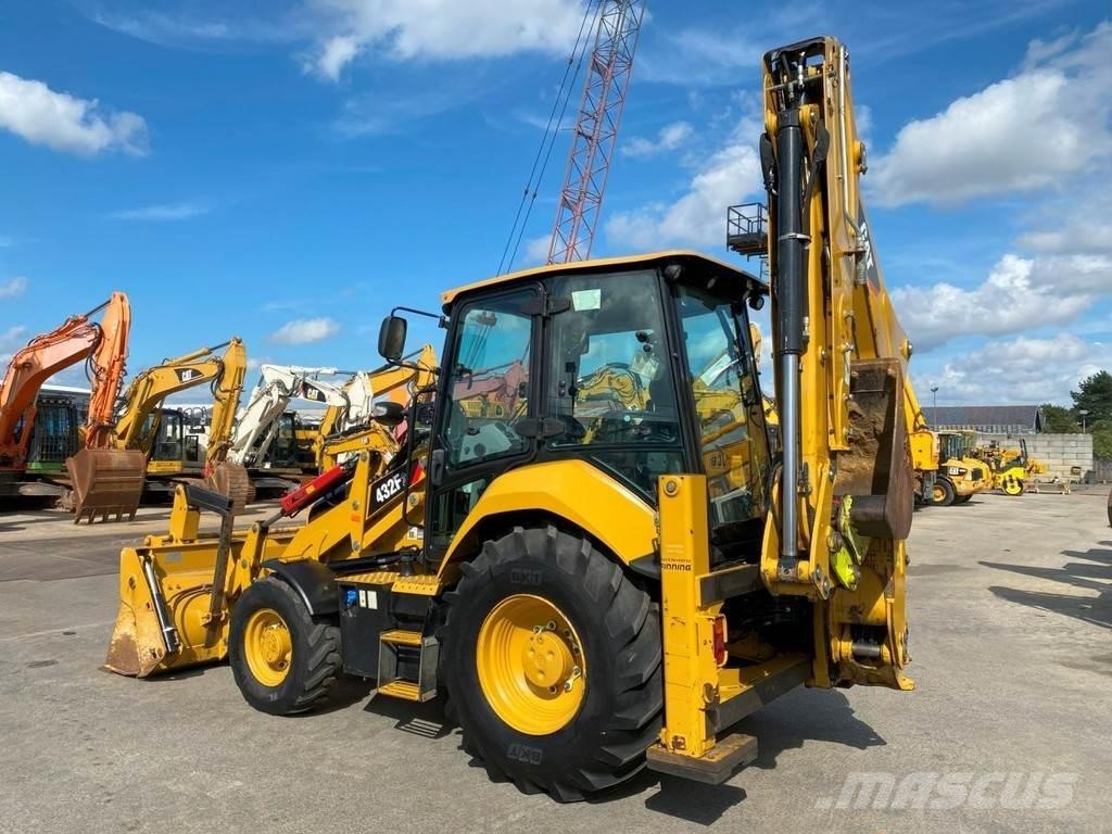CAT 432F2 NVT Retrocargadoras
