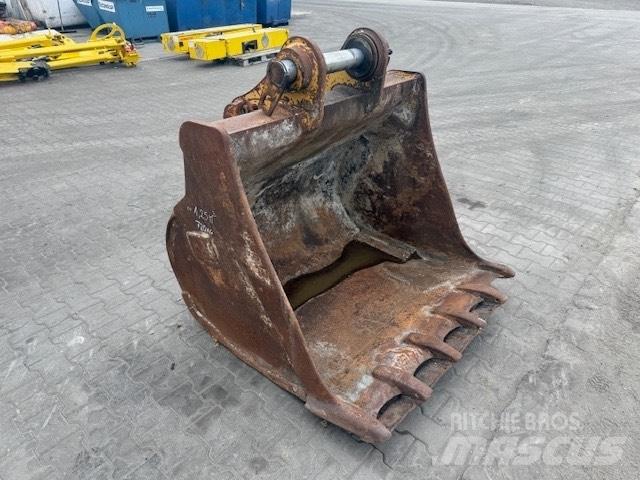 CAT M 320 BUCKET Retroexcavadoras