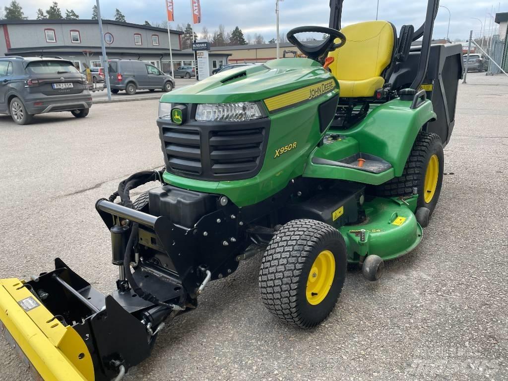 John Deere X 950 R Riding mowers