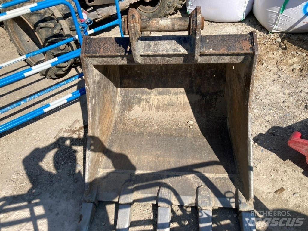 Hitachi ZX 135 US-6 Excavadoras de cadenas
