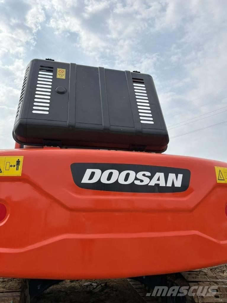 Doosan DX225LC-9C Excavadoras de cadenas