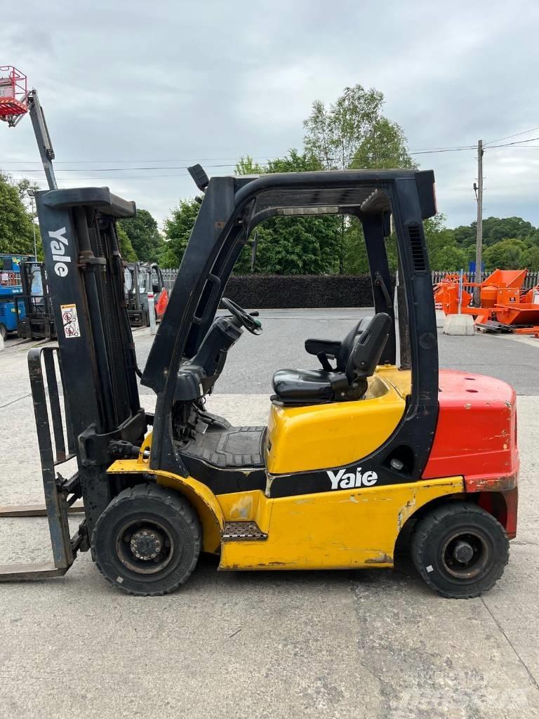 Yale GDP 25 VX Carretillas diesel