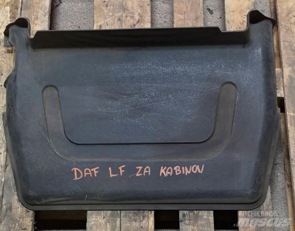 DAF LF KRYT ZA KABINOU Cabinas e interior