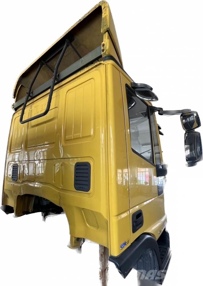 Iveco EUROCARGO KABINA Cabinas e interior