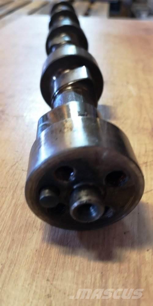 MAN TGL VAČKOVÁ HŘÍDEL Transporte - Otros