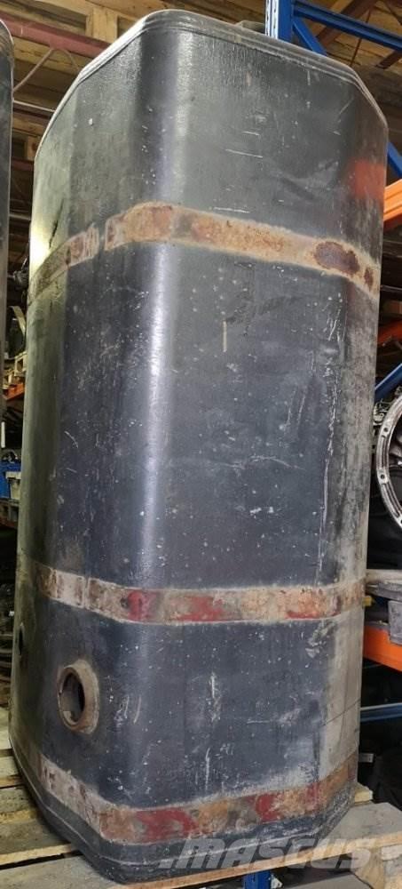  PALIVOVÁ NÁDRŽ IVECO Transporte - Otros