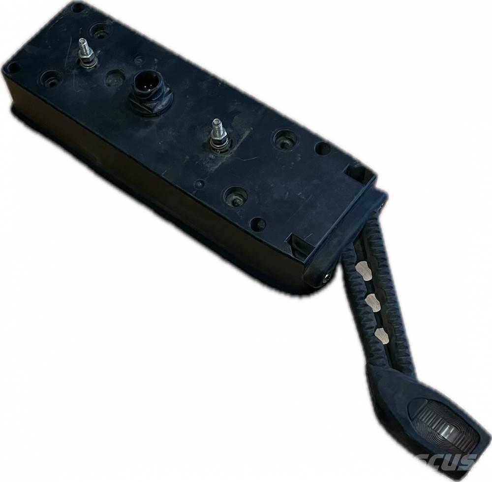  ZADNÍ SVĚTLO PRAVÉ Transporte - Otros