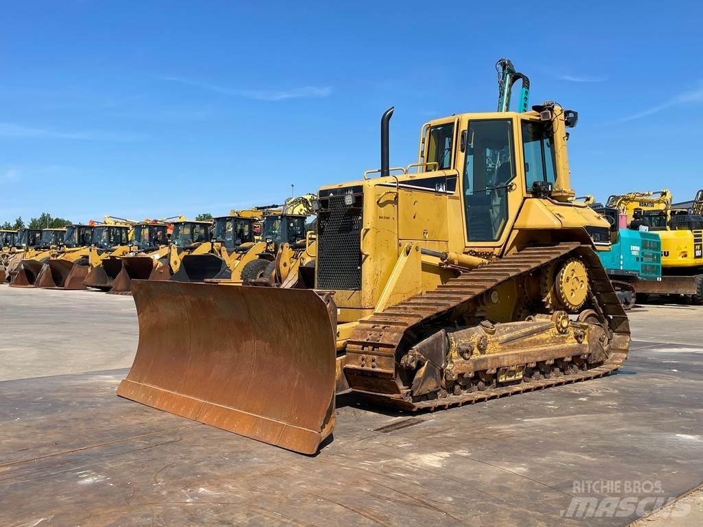 CAT D6N XL Buldozer sobre oruga