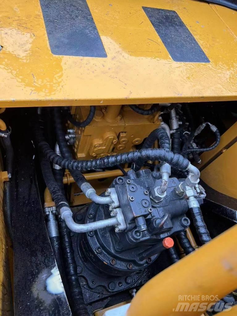 Sany SY 235 C Excavadoras de cadenas