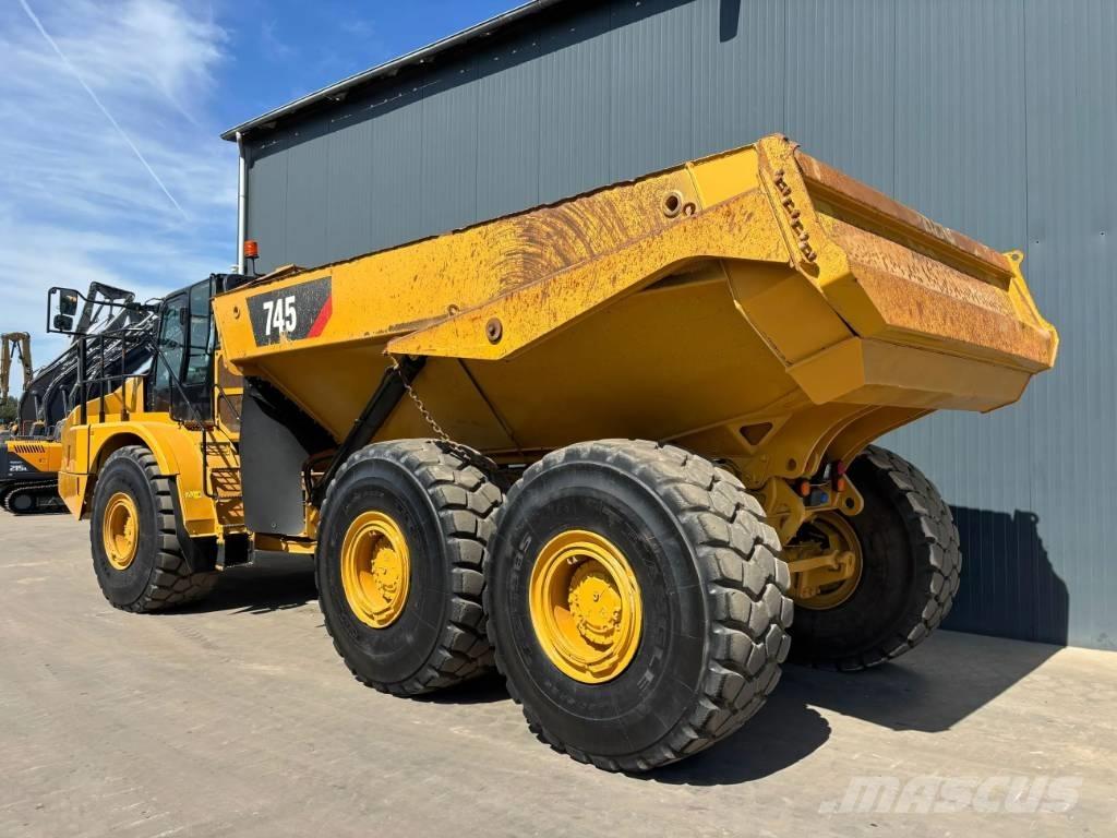 CAT 745 04A Dúmpers articulados