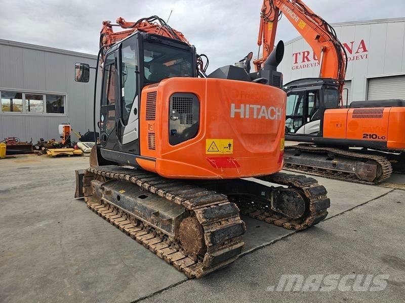 Hitachi ZX 135 US-6 Excavadoras de cadenas