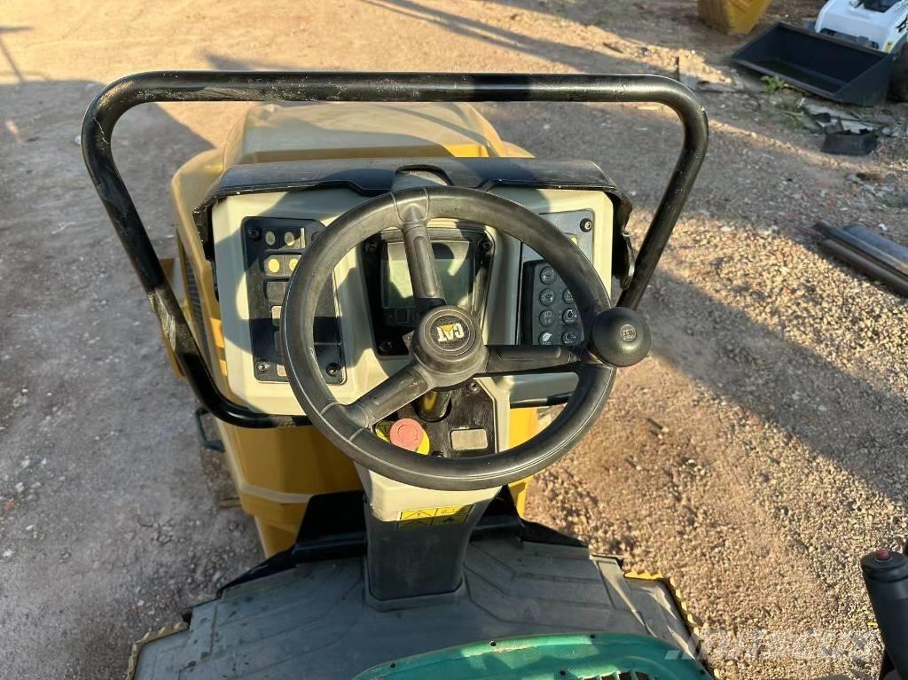 CAT CB 24 B Rodillos de doble tambor