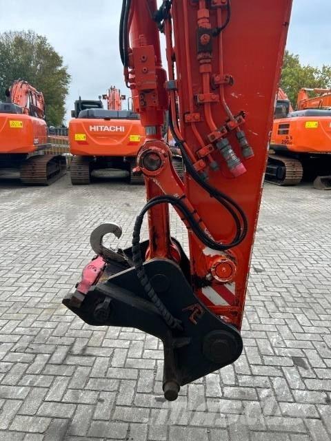 Hitachi ZX 170 W-3 Excavadoras de ruedas